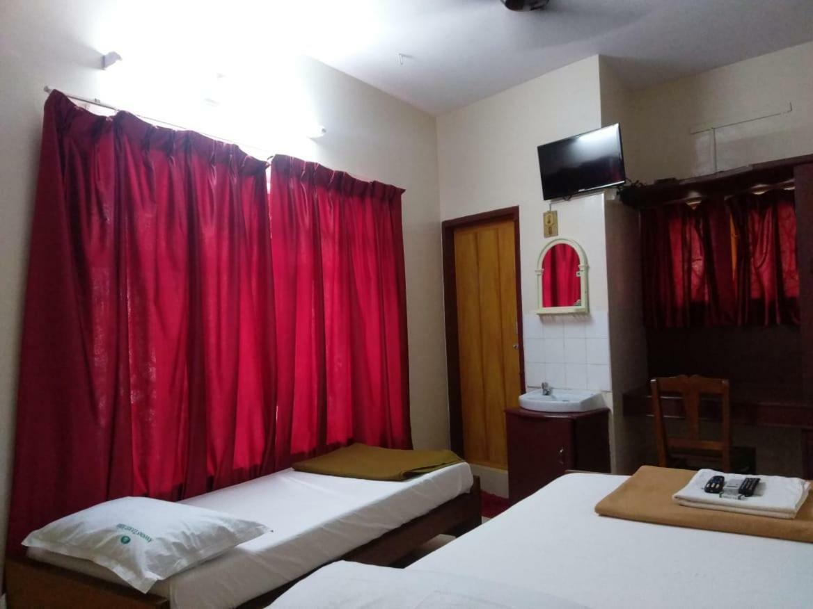 Anandan Tourist Home Varkala Exterior photo