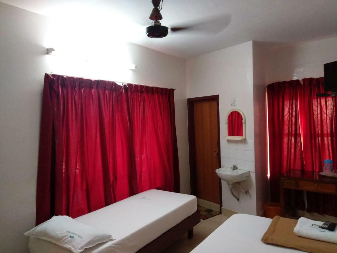 Anandan Tourist Home Varkala Exterior photo